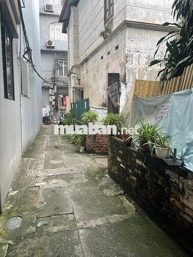 BÁN ĐẤT TẶNG NHÀ - TRUNG TÂM BA ĐÌNH - 60M - 50M RA MẶT PHỐ NGỌC HÀ