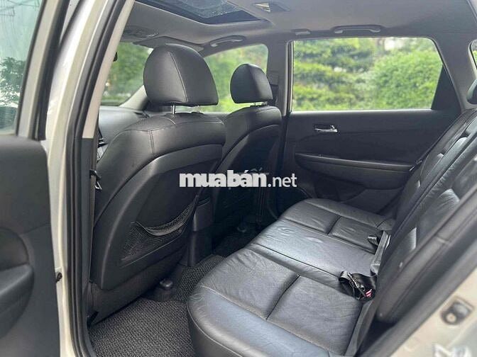 Hyundai i30 2009 1.6 AT - 10000 km