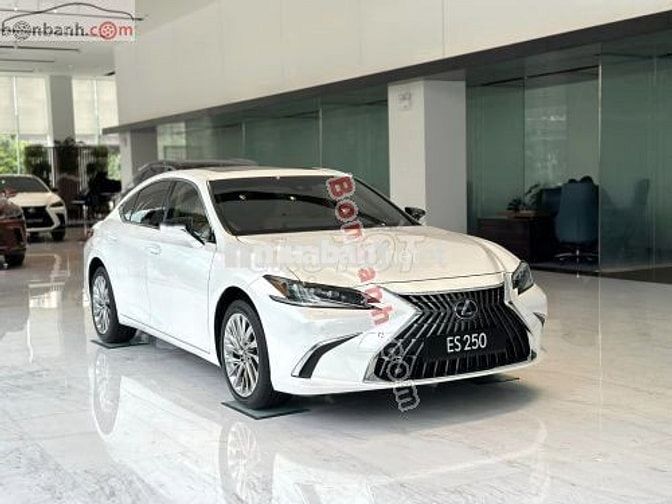 Lexus ES 250 2025