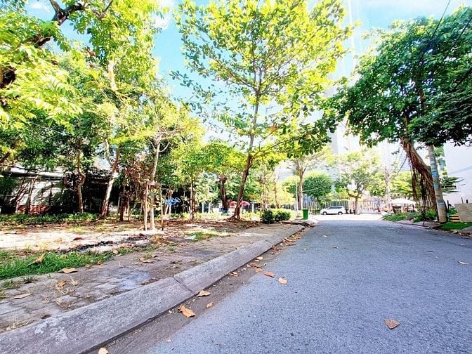 💥 BIỆT THỰ VIEW CÔNG VIÊN – QUẬN 7 🏡 KDC Vạn Phát Hưng – Gần Phú Mỹ 
