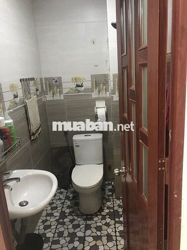 Nhà 1 lầu mới đẹp, sạch sẽ, 4m x 17m, 3PN, 3WC, hẻm 3m Tân Hoà Đông