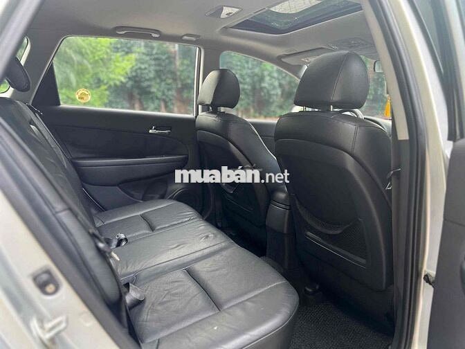 Hyundai i30 2009 1.6 AT - 10000 km