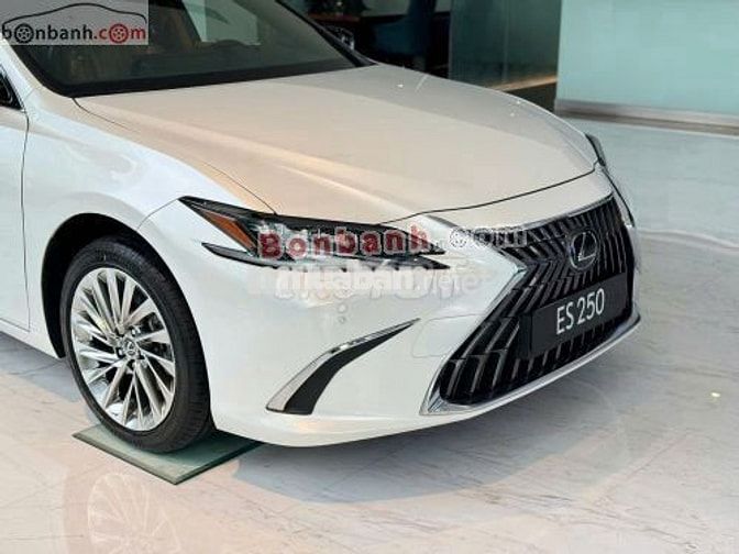 Lexus ES 250 2025