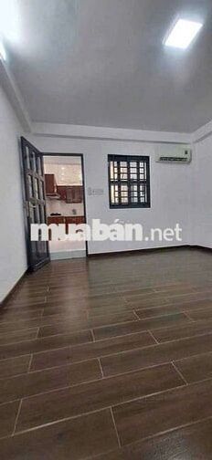 Nhà mới 5 phòng 3 máy lạnh đường Nhật Tảo