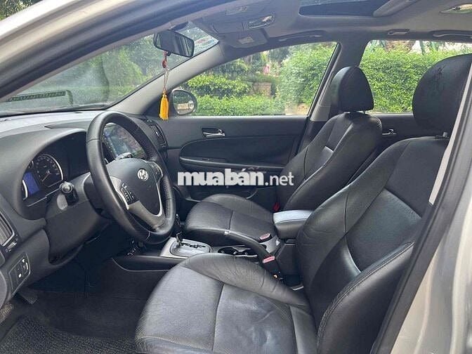 Hyundai i30 2009 1.6 AT - 10000 km