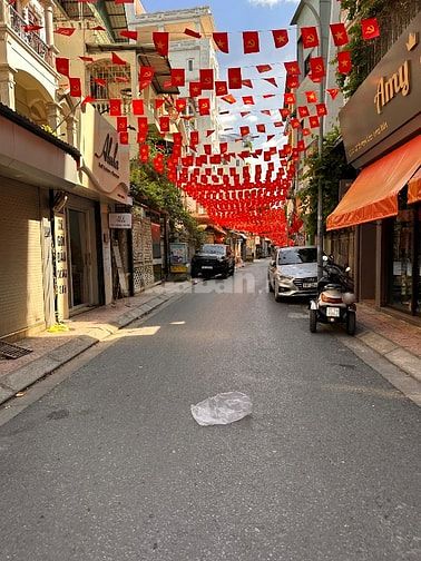 Hiếm! Nhà Ngọc Lâm – ÔTô Vào Nhà – Full Nội Thất - Vào ở Ngay  Hiếm! Nhà Ngọc Lâm – ÔTô Vào Nhà – Full Nội Thất - Vào ở Ngay