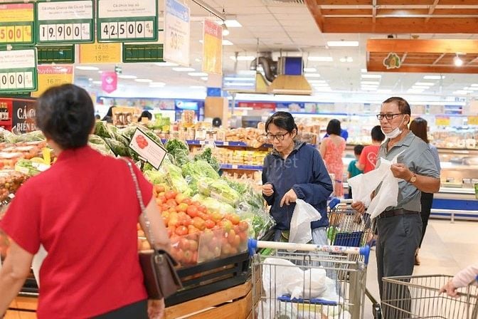 Tuyển Sinh Viên - Trung Tuổi Làm Bán Hàng, Bảo Vệ, Tạp Vụ, Thu Ngân