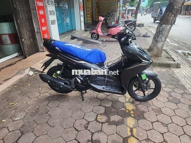 Chính chủ máy zin ,sơn sin đủ 2 khiển ,lốp trước c