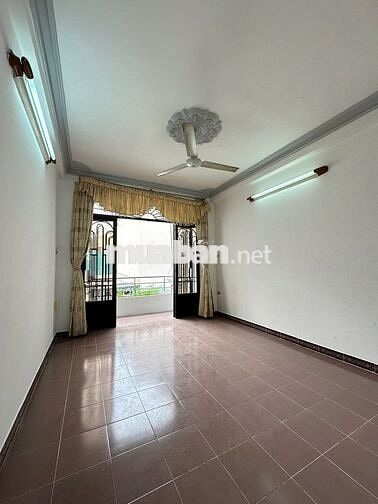 Nhà hẻm đường Đất Thánh 38M2 Tân Bình 3PN 3WC