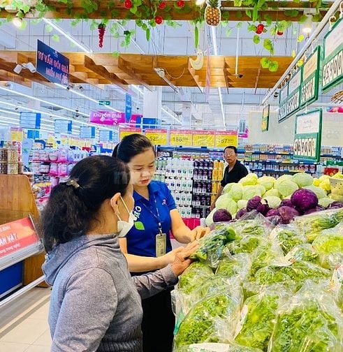 Tuyển Sinh Viên - Trung Tuổi Làm Bán Hàng, Bảo Vệ, Tạp Vụ, Thu Ngân