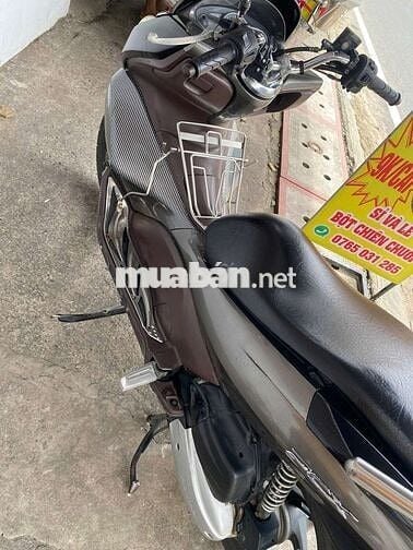 Kẹt tiền cần bán PCX Thái 3 CỤC đời 2011