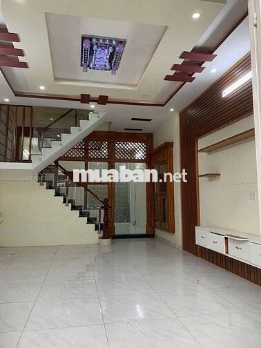 NHÀ SỔ HỒNG 5×17M. KDC Đại Hải. ĐƯỜNG NHỰA 10M. Giá: 5 TỶ 3