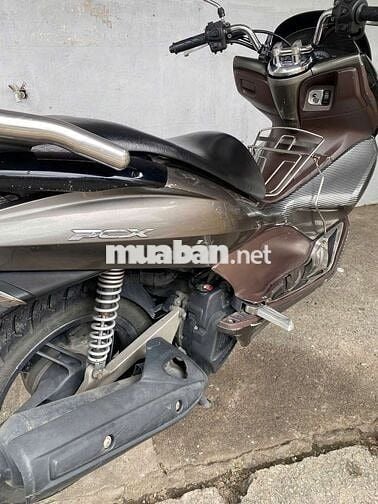 Kẹt tiền cần bán PCX Thái 3 CỤC đời 2011