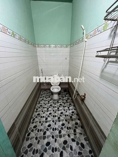 CHO THUÊ NHÀ NGUYÊN CĂN MẶT TIỀN HẺM LỚN 2PN