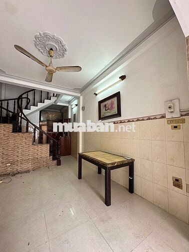 Nhà hẻm đường Đất Thánh 38M2 Tân Bình 3PN 3WC