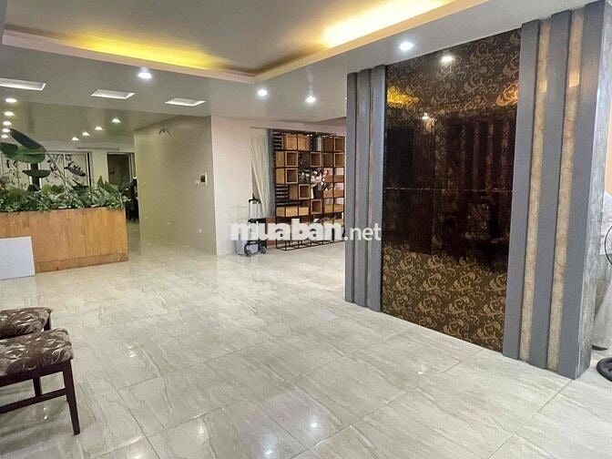 CHO THUÊ MBKD LÀM VĂN PHÒNG SPA QUẬN TÂY HỒ 180m2 20tr siêu hiếm