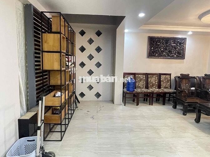 CHO THUÊ MBKD LÀM VĂN PHÒNG SPA QUẬN TÂY HỒ 180m2 20tr siêu hiếm