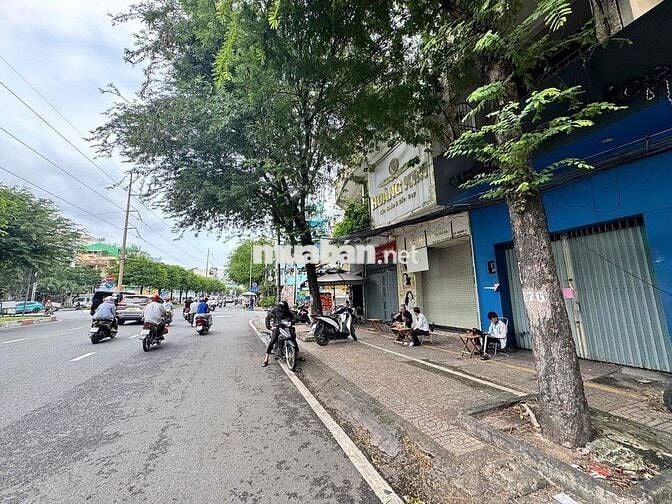 Cho thuê Mặt Bằng kinh doanh Siêu rộng 15x19m Hồng Bàng Quận 5