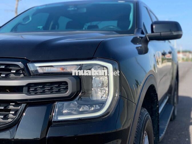 Ford Ranger 2023 đăng kí 2024 XLS 2.0L 4x2 AT