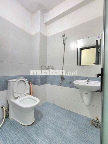 CHO THUÊ PHÒNG CÓ GÁC - CỬA SỔ TRỜI NGAY KHU ETOWN CỘNG HOÀ