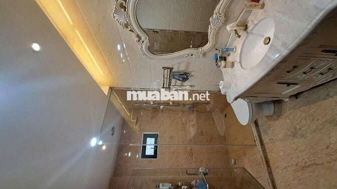Nhà Nguyễn Văn Cừ 55m2-6 Tầng thang máy - Ô tô tránh - Giá 28 Tr