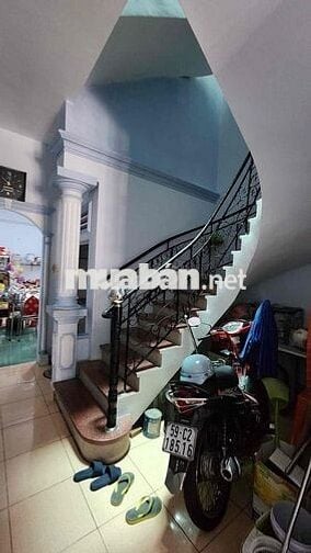 Cho thuê nhà 3 lầu Mặt Tiền Phan Huy Thực cạnh đường số 10 P.Tân Quy