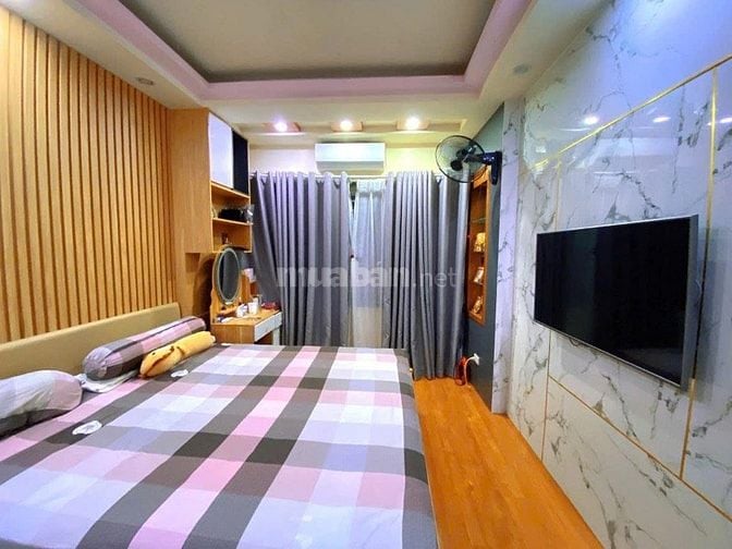 Mai Dịch 41m2*6T, cách ô tô 2 nhà, ngõ kinh doanh, thuê 45tr/th 10 tỷ