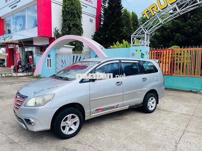 Toyota Innova 2013 2.0E - Chỉ 178tr
