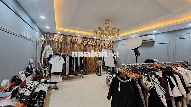 Nhà Nguyễn Văn Cừ 55m2-6 Tầng thang máy - Ô tô tránh - Giá 28 Tr