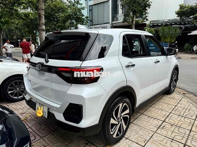 Toyota Raize 2025 - 400 km