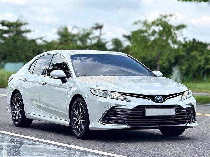 TOYOTA CAMRY 2.5HV HYBRID 2023 ODO 6.600KM LIKENEW