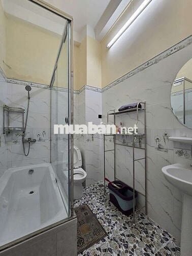 Bán nhà vị trí tiện kinh doanh hẻm xe hơi Nguyễn Thị Tần P2 Q8