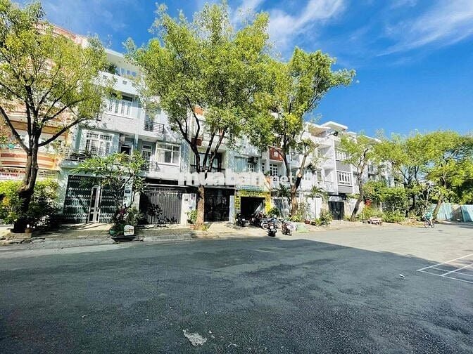 Bán nhà 2 lầu (DT:4x15m) Tân Quy Đông, P. Tân Phong, Q7 - giá tốt 11,2