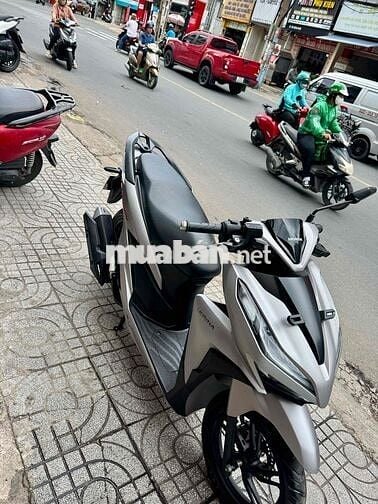🔴🔴 Vario 150 bạc đen đký 2021 xe đẹp có trả góp