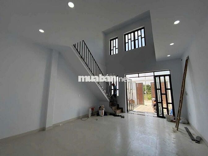 Bán nhà mới sổ đã hoàn công. Tại xã Bình Mỹ Hồ Chí Minh