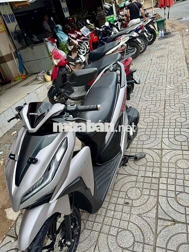 🔴🔴 Vario 150 bạc đen đký 2021 xe đẹp có trả góp