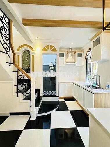 chủ đi nước ngoài hạ giá bán nhanh cho kịp chuyến bay