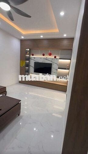 CHO THUÊ NHÀ 4 TẦNG - 76m2 - 5 PN - 4 WC - NỘI THẤT ĐẸP