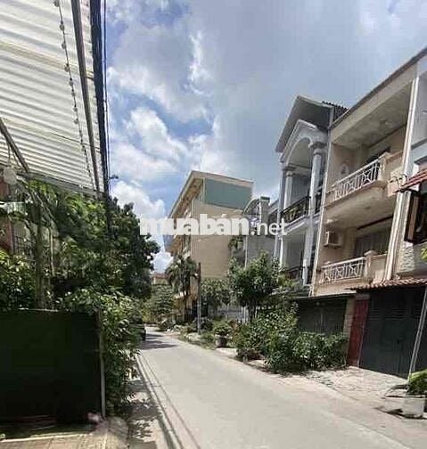 nhà Mặt tiền kinh doanh mua bán tốt