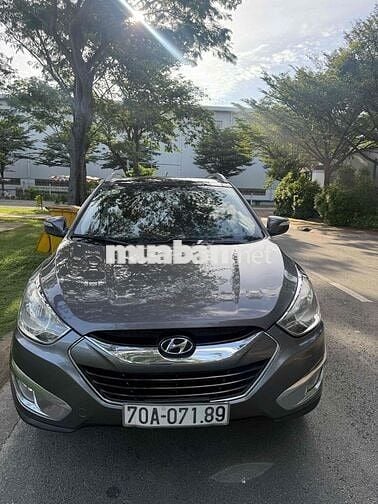 Hyundai Tucson 2010 máy xăng bản full 2 cầu