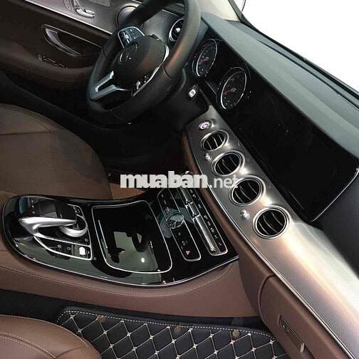 Mercedes Benz E Class 2020 E180 - 22000 km