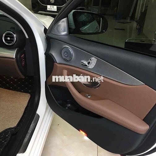 Mercedes Benz E Class 2020 E180 - 22000 km