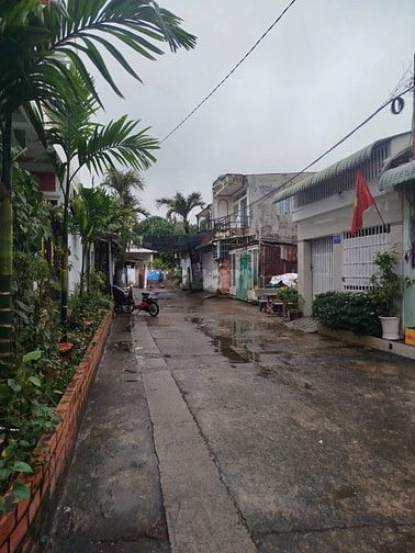 BÁN GẤP NHÀ 900 TRIỆU ĐANG CÒN HỢP ĐỒNG THUÊ 8 TRIỆU/ THÁNG - SHR 
