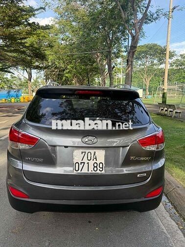 Hyundai Tucson 2010 máy xăng bản full 2 cầu