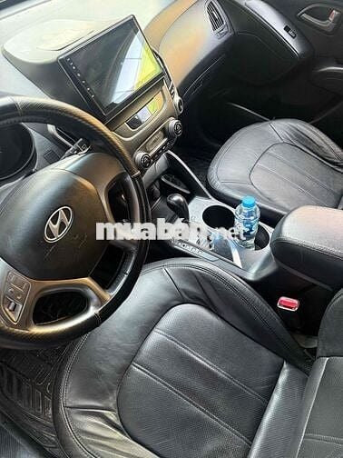 Hyundai Tucson 2010 máy xăng bản full 2 cầu