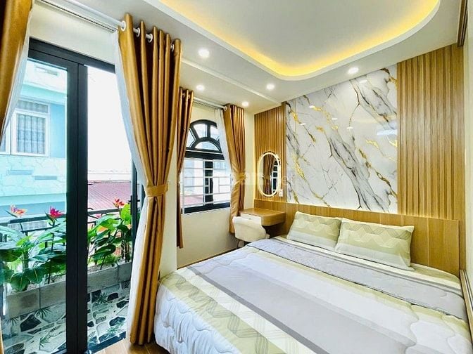 NHÀ XÂY MỚI 4 TẦNG-HẺM THÔNG BÀN CỜ