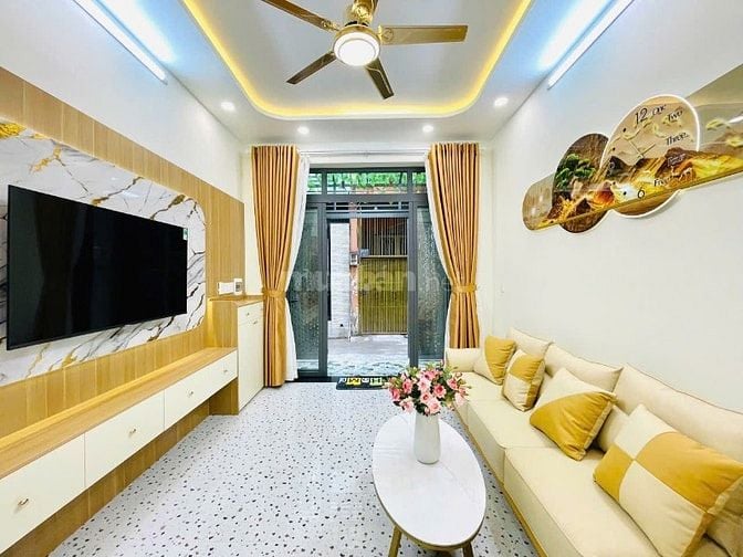 NHÀ XÂY MỚI 4 TẦNG-HẺM THÔNG BÀN CỜ