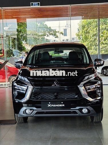 Mitsubishi Xpander Premium Đen 2025 -Giảm kịch sàn