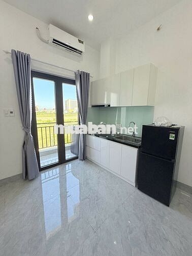 RA MẮT CĂN HỘ NEW 100% - BAN CÔNG - MÁY GIẶT RIÊNG - GẦN BIỂN