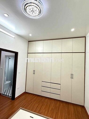 Nhỉnh 6 tỷ có nhà đẹp Ngõ Gốc Đề-oto 100m-ba gác đỗ cửa, 33m2*5T;MT 5m